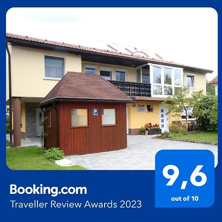Apartma Vila Zigmund Cerknica ภายนอก รูปภาพ