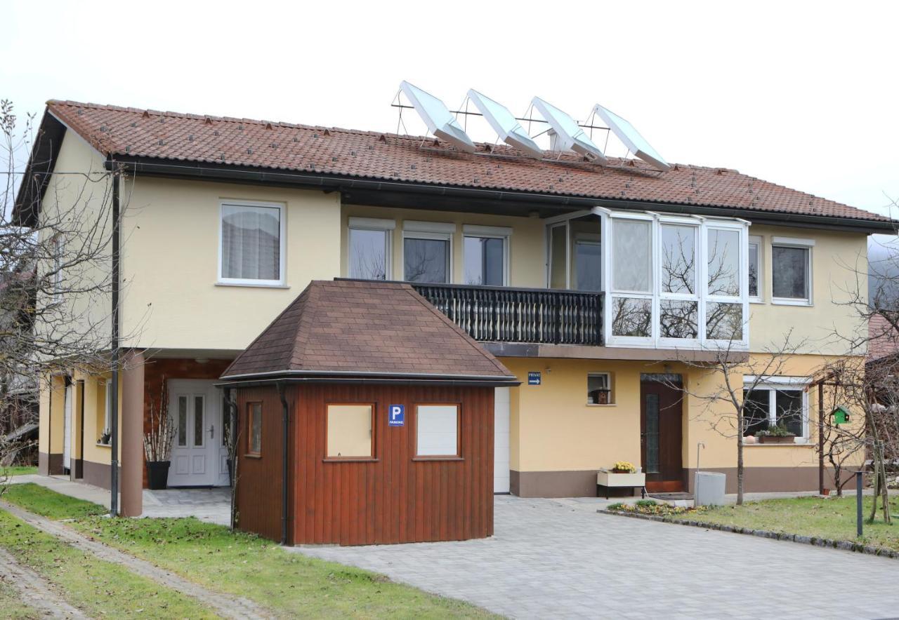Apartma Vila Zigmund Cerknica ภายนอก รูปภาพ