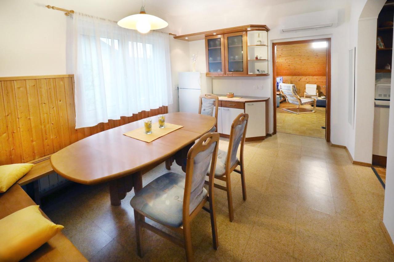 Apartma Vila Zigmund Cerknica ภายนอก รูปภาพ