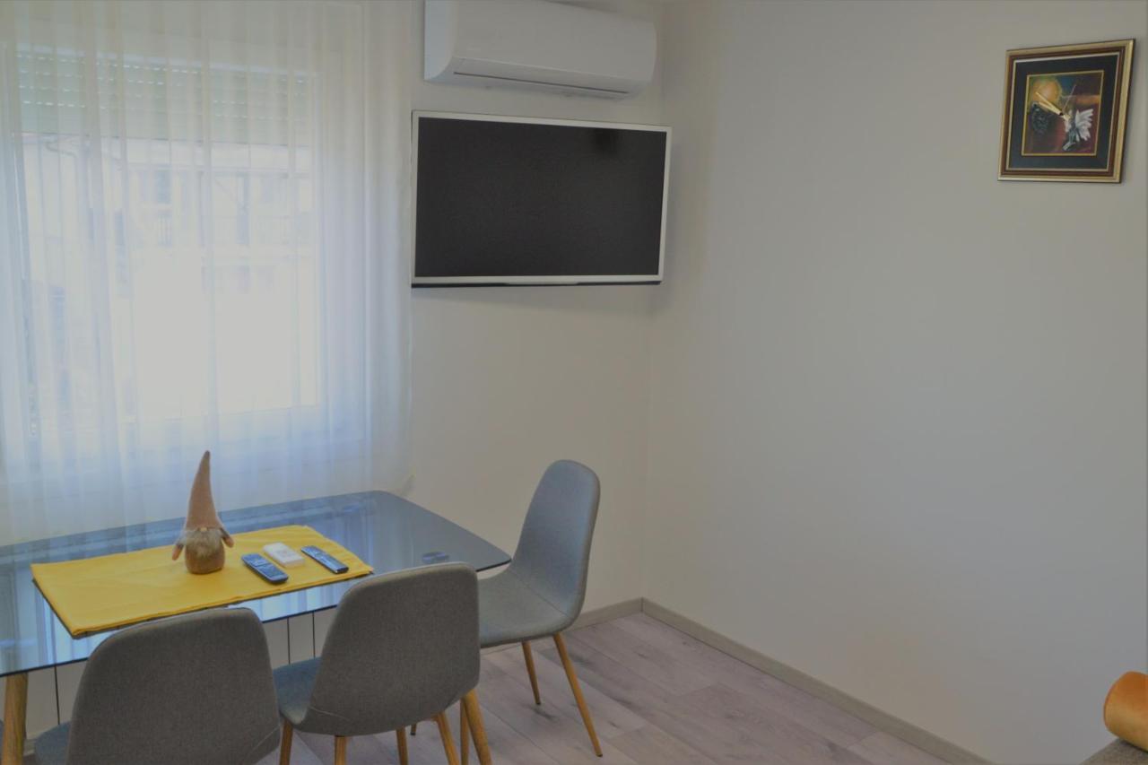 Apartma Vila Zigmund Cerknica ภายนอก รูปภาพ